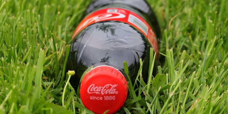 coca-cola-1449843_1920